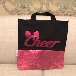 Chasse Cheer Bag
